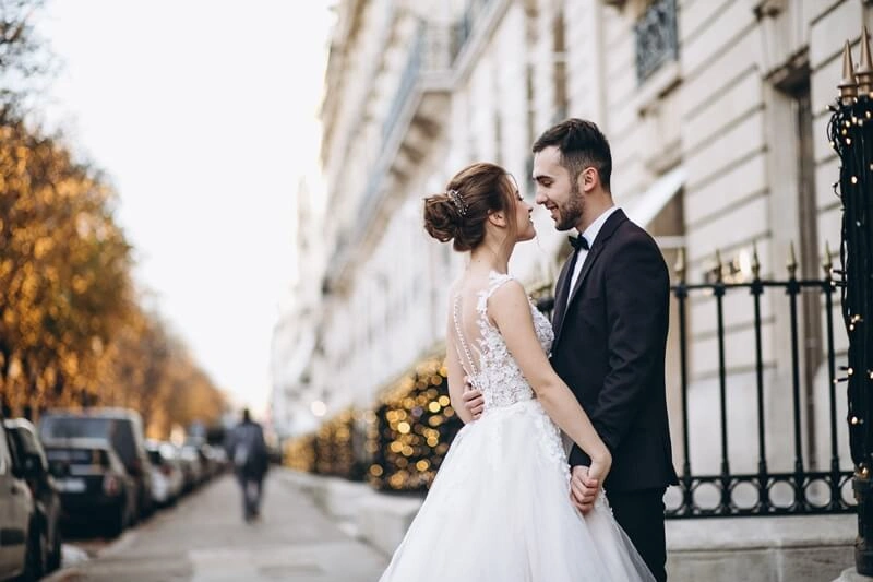 wedding-couple-france (1)
